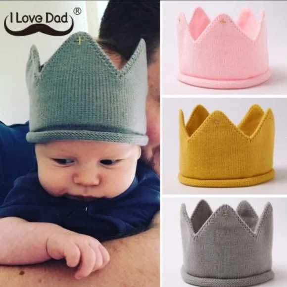 New Without Tags NEWBORN BABY Knitted Crowns, photo prop, different colours - Picture 4 of 12